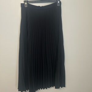 Ann Taylor Black Pleated Skirt